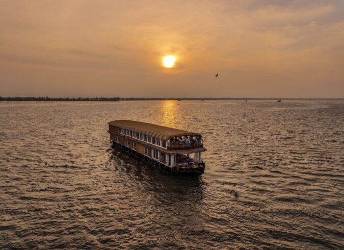 Luxury 10 Bedroom Houseboat